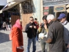 Iran - Ispahan - vers la place Qiyam - couple de touristes franÃ§ais cherchant leur chemin