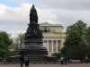 Russie - Saint-Pétersbourg - Statue de Catherine II devant le théâtre Alexandrinski